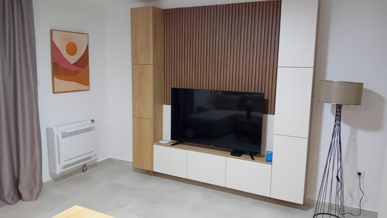 Square Point Apartments โกตอร์ ภายนอก รูปภาพ