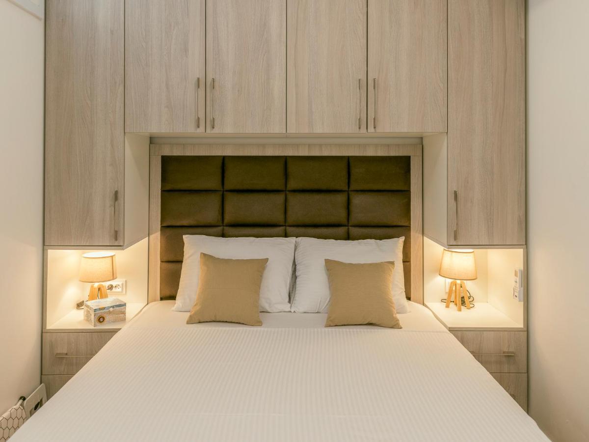 Square Point Apartments โกตอร์ ภายนอก รูปภาพ